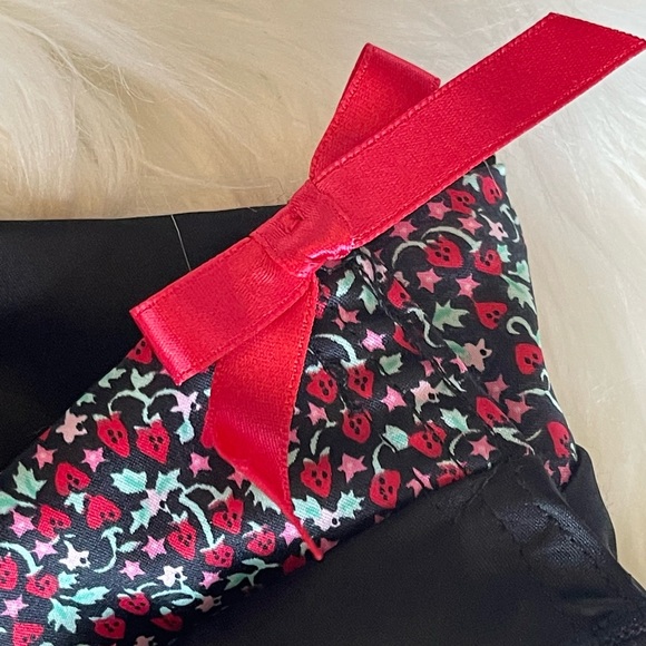 32C/XS Vs Victoria’s Secret Sexy little things Mermaid bra& Guarter ruffle skirt - Picture 14 of 15